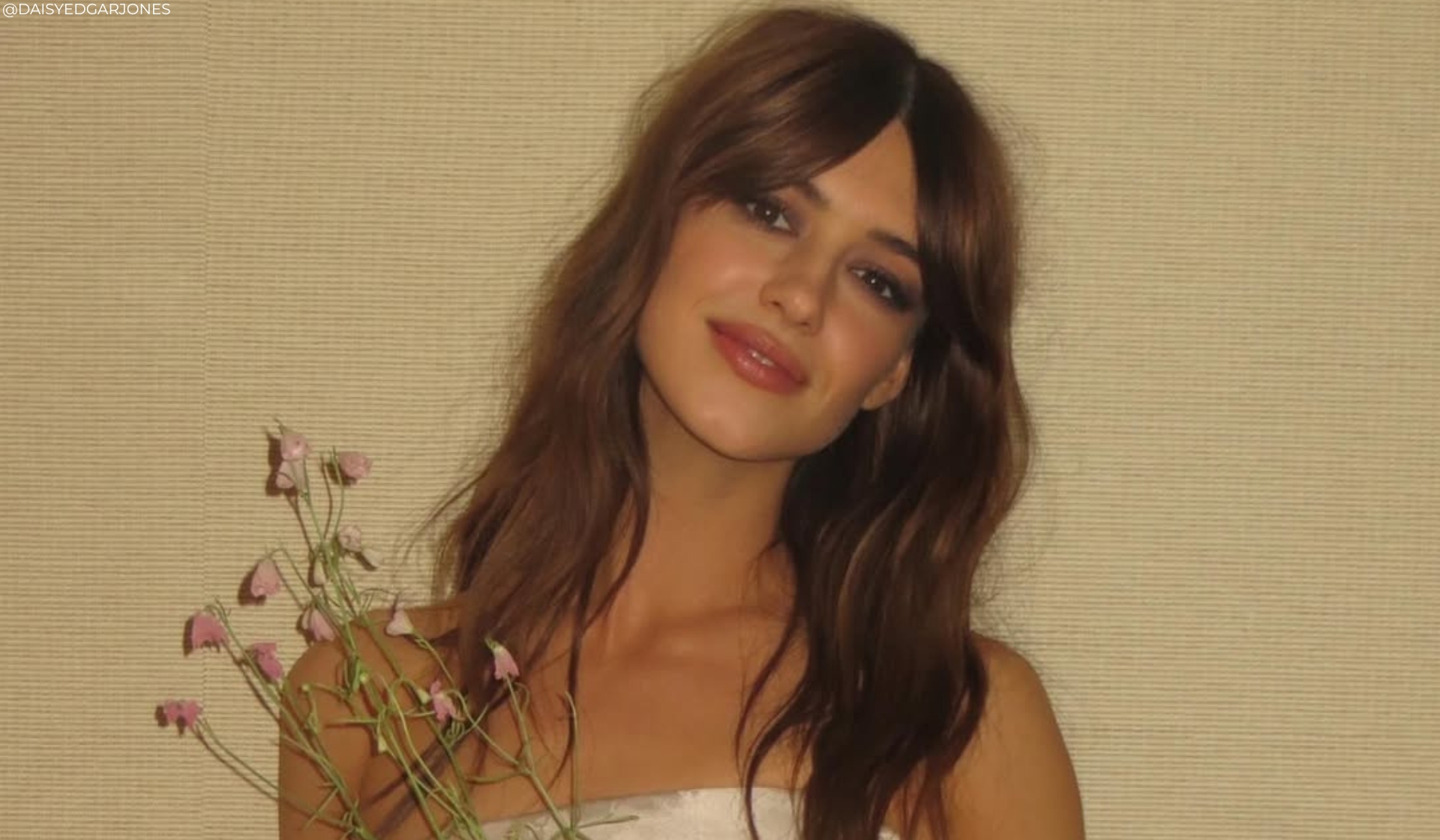 Daisy Edgar-Jones Just Wore A Dress Every Cool Bride Would Love