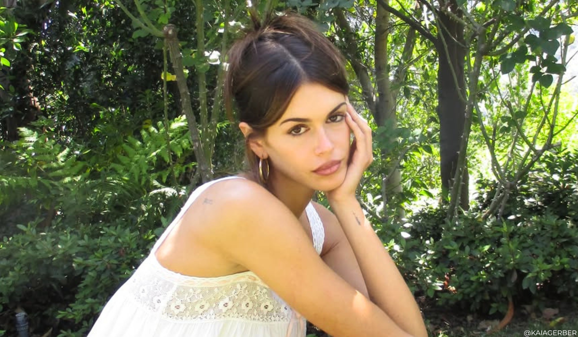 You’re Really Going To Want Kaia Gerber’s White Summer Dress